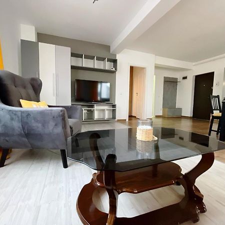 Yamaluxe Apartments - Westside 2 Floresti  Bagian luar foto
